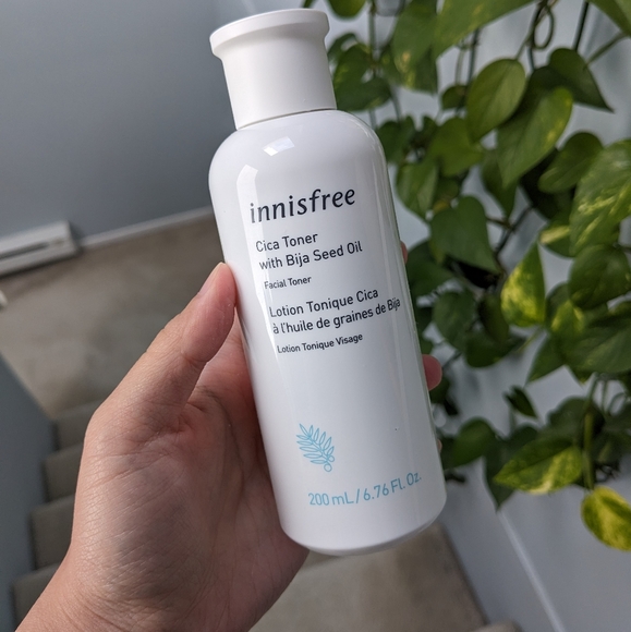 Innisfree Cica toner with bija seed oil - Picture 1 of 3